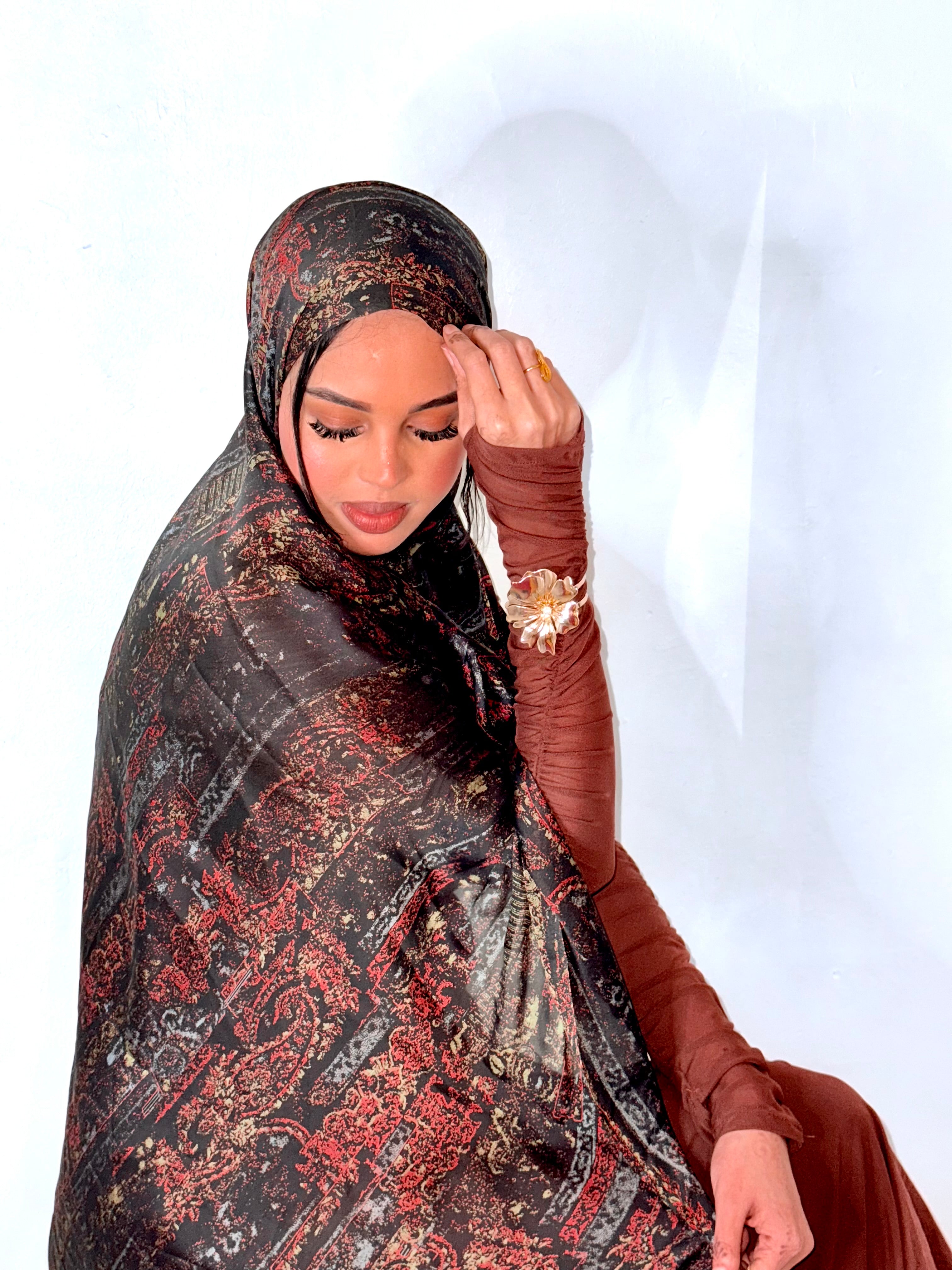 Elegant Patterned Scarf