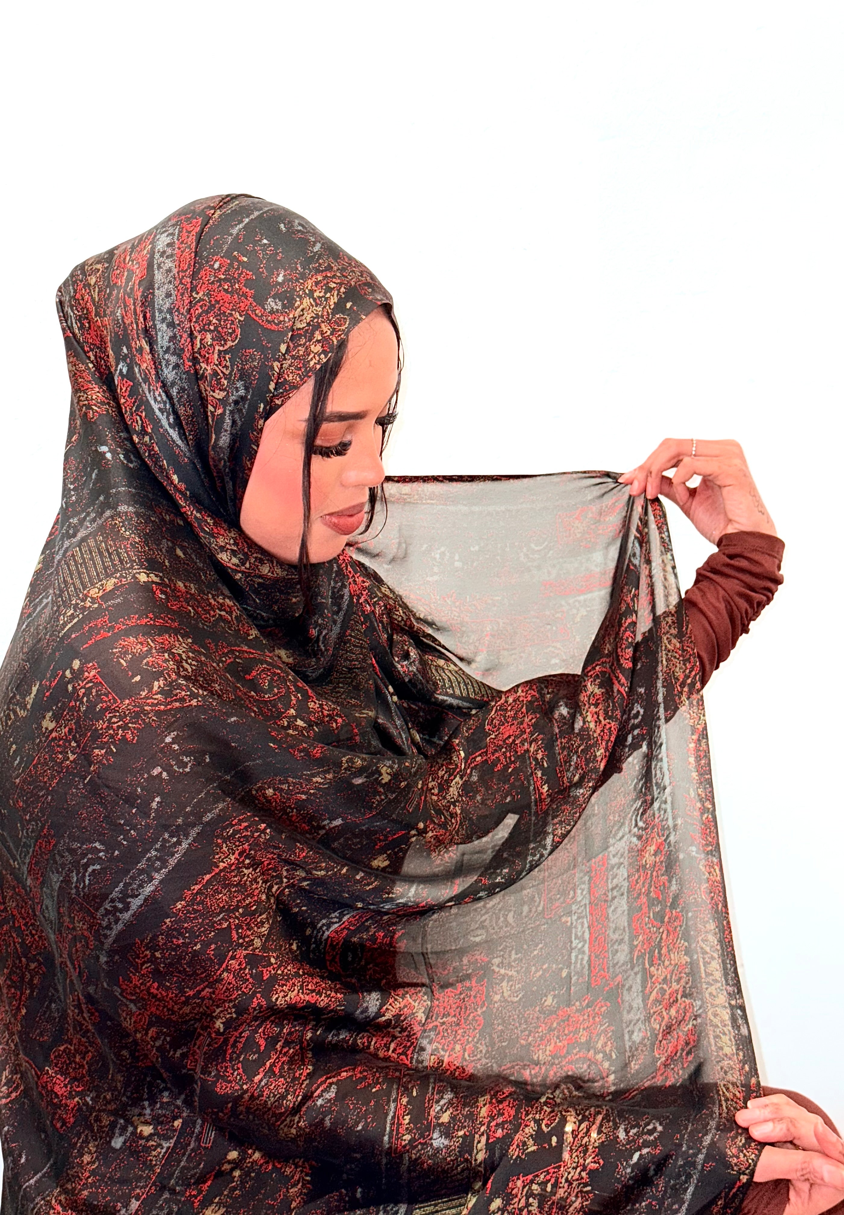 Elegant Patterned Scarf