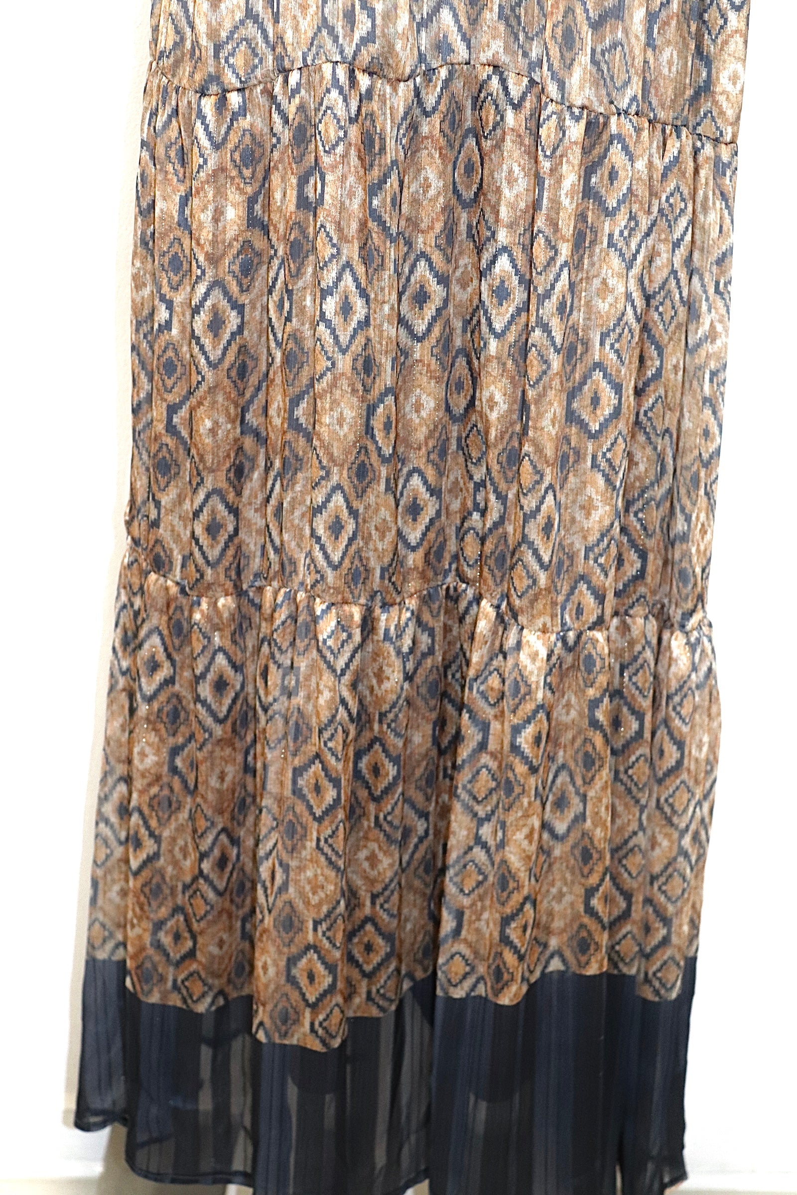 Minimalist beauty dress