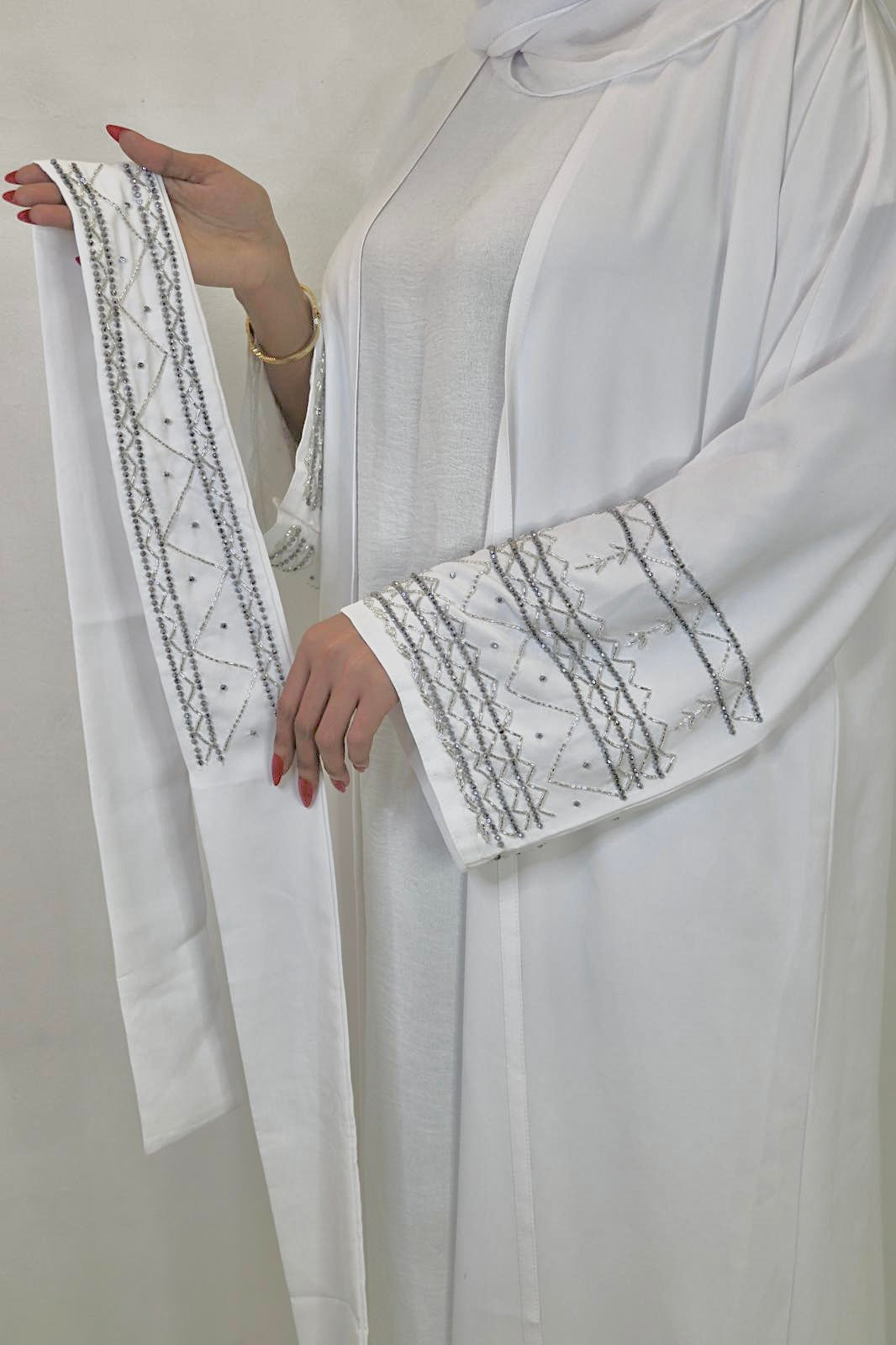White abaya