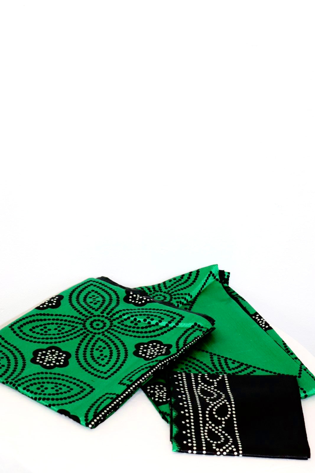 Green & black shaash set