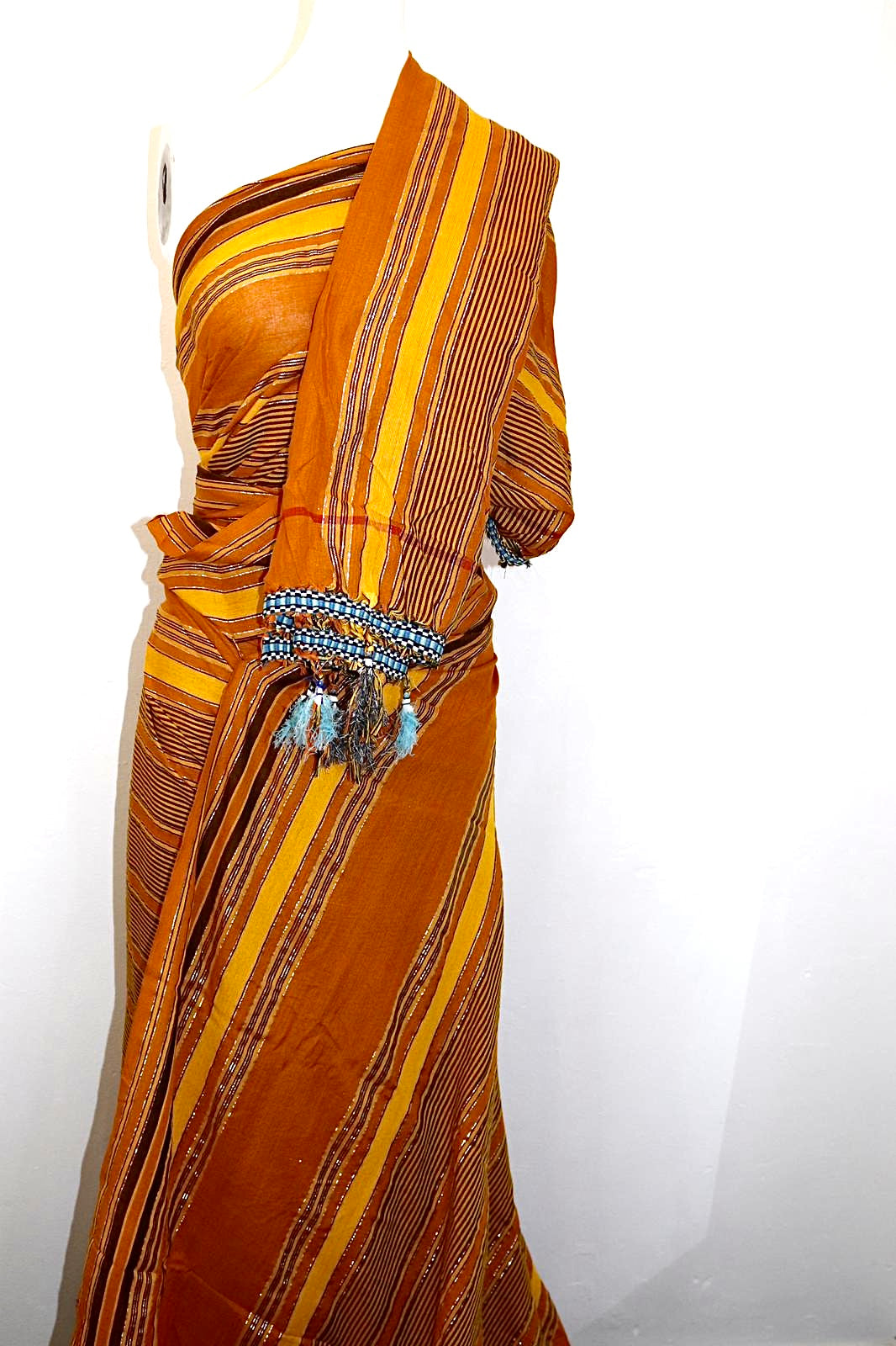 Yellow, brown & black Guntiino