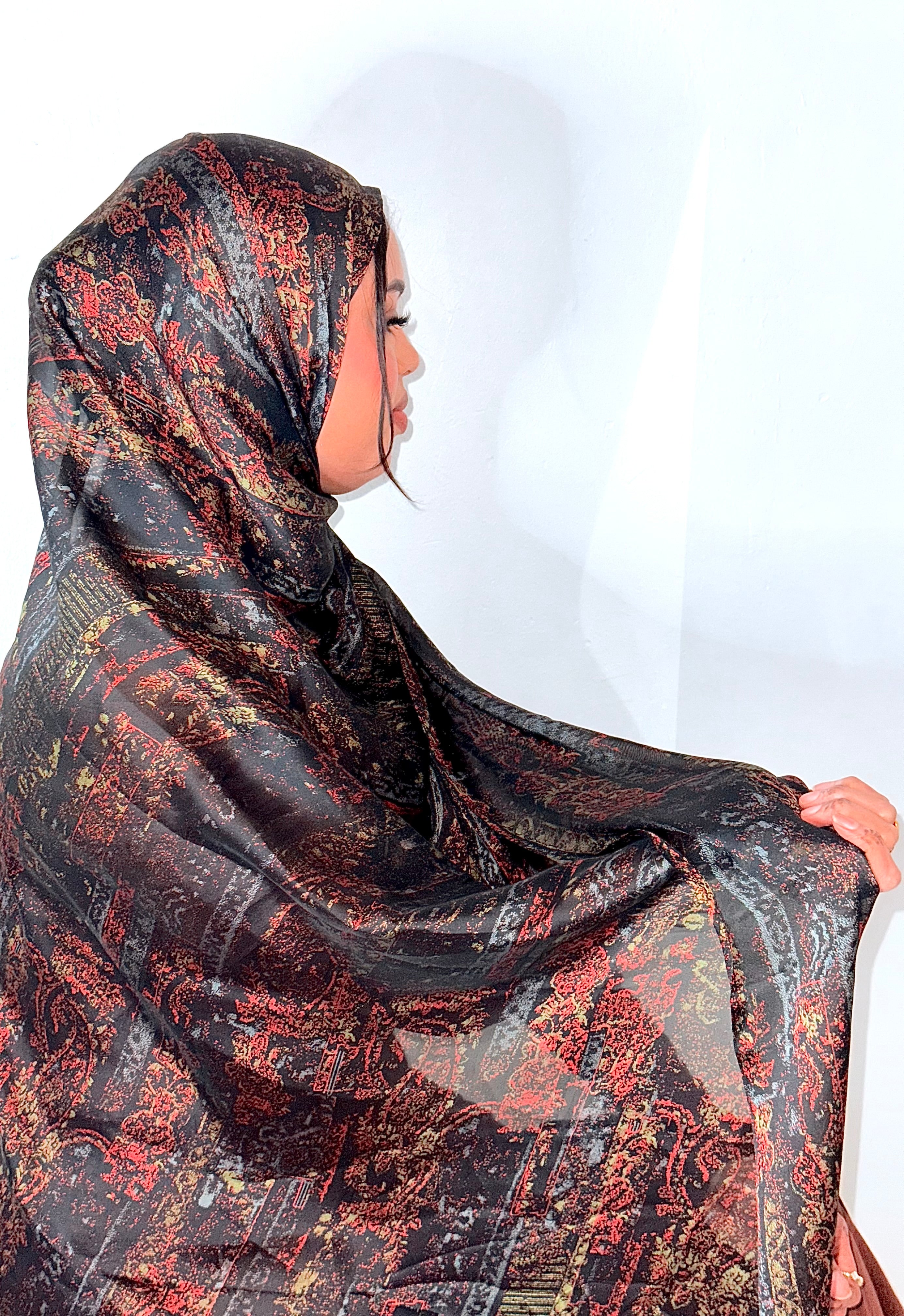 Elegant Patterned Scarf