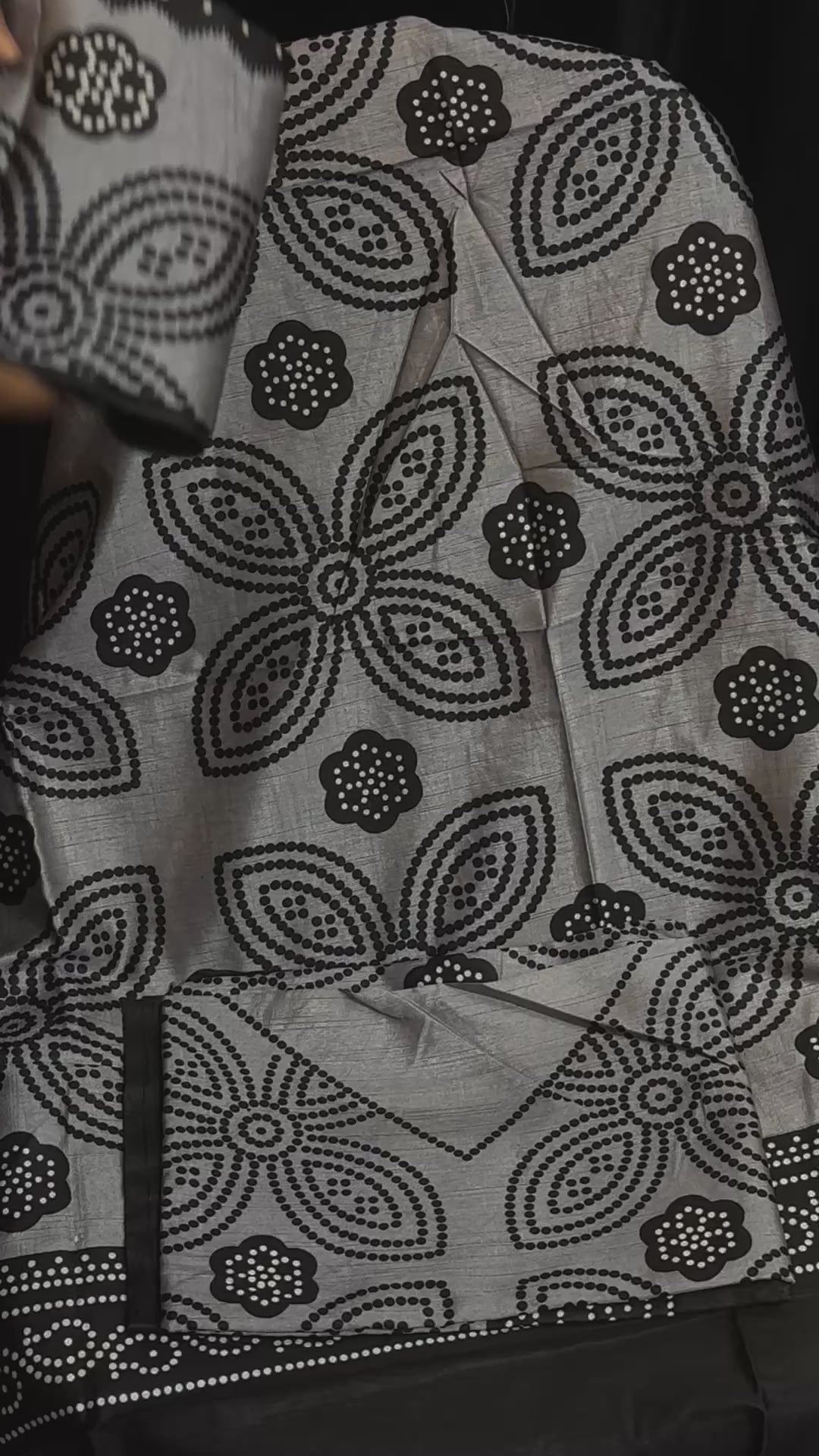 Gray & black SHAASH set