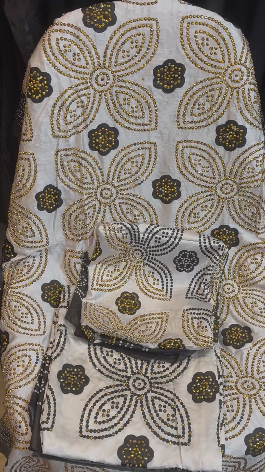 Black & white Shaash set with golden stones